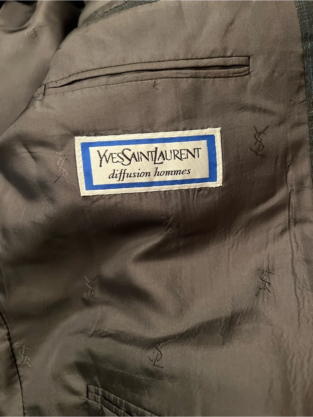 Vintage Yves Saint Laurent Diffusion Hommes 100% Pure Wool Charcoal Suit - 36x30 - Picture 9 of 15